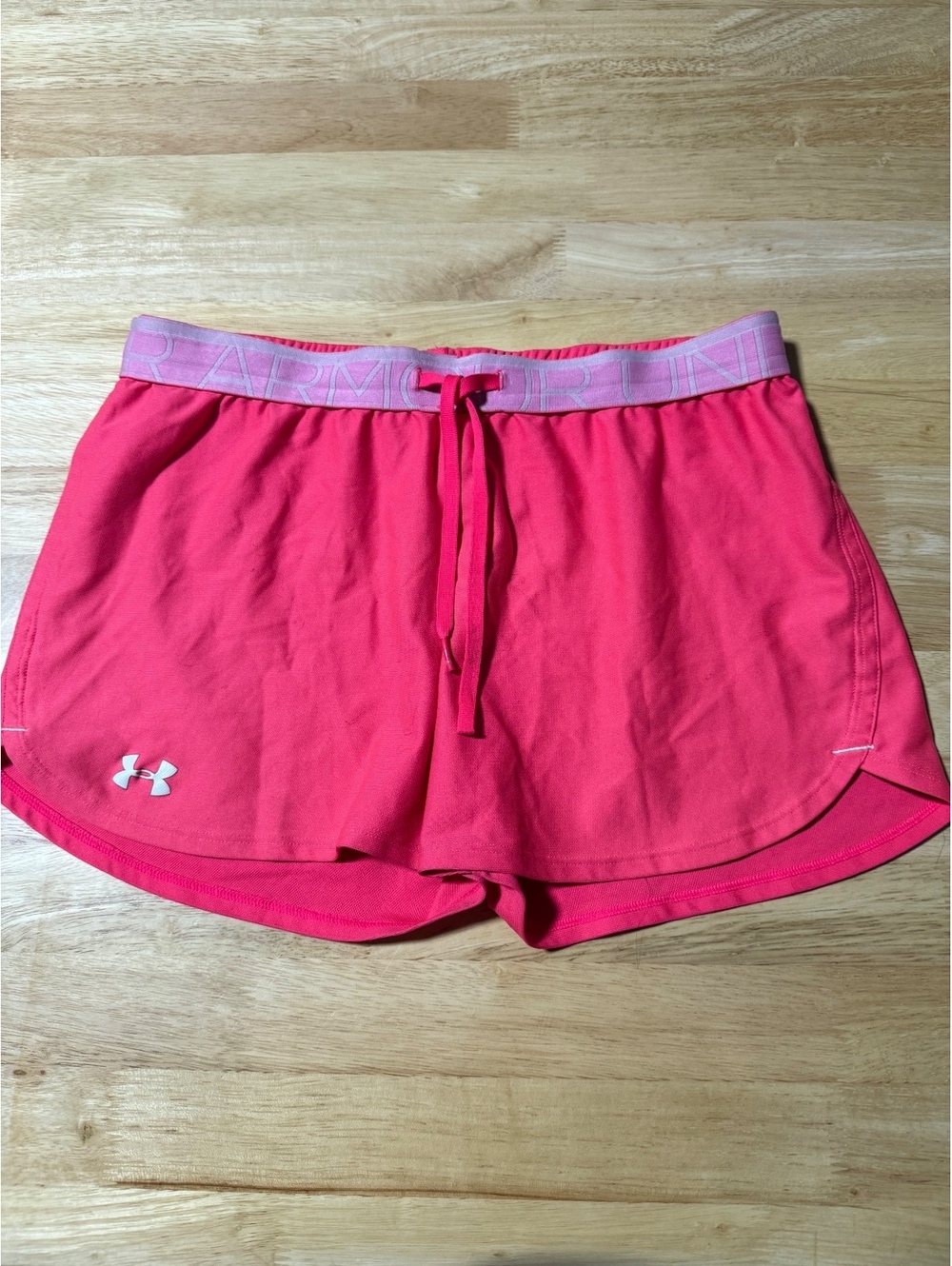 Under Armour Women’s Medium Pink HeatGear Running Shorts Loose Fit